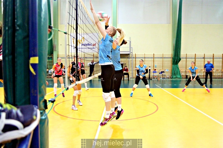 UKS Szóstka Mielec - Tomasovia Tomaszów Lubelski 3:0