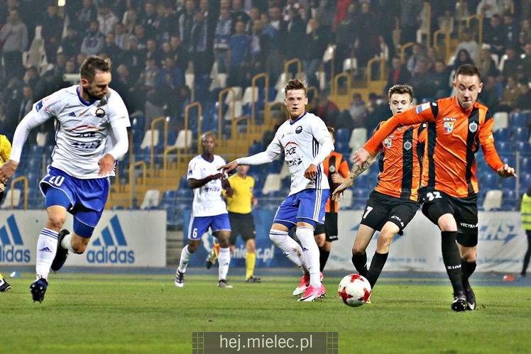 Nice 1 liga:  FKS STAL MIELEC - CHROBRY GŁOGÓW
