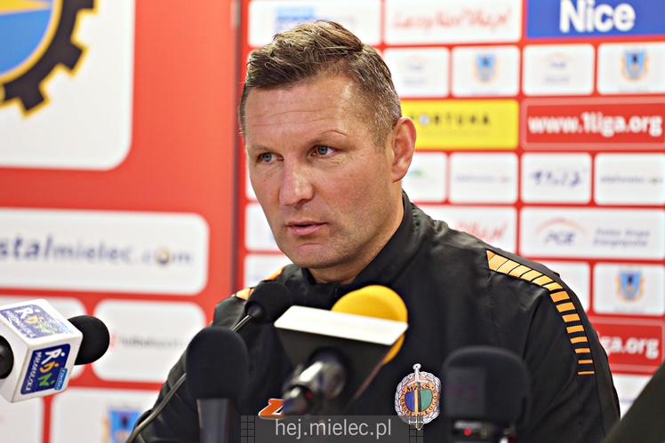 Nice 1 liga:  FKS STAL MIELEC - CHROBRY GŁOGÓW