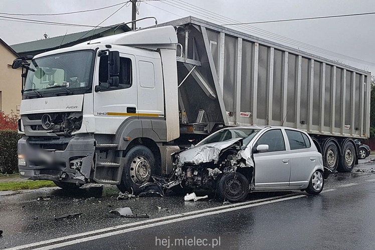 Wypadek drogowy w Rzemieniu