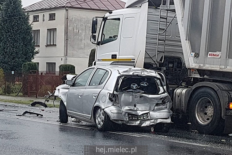 Wypadek drogowy w Rzemieniu