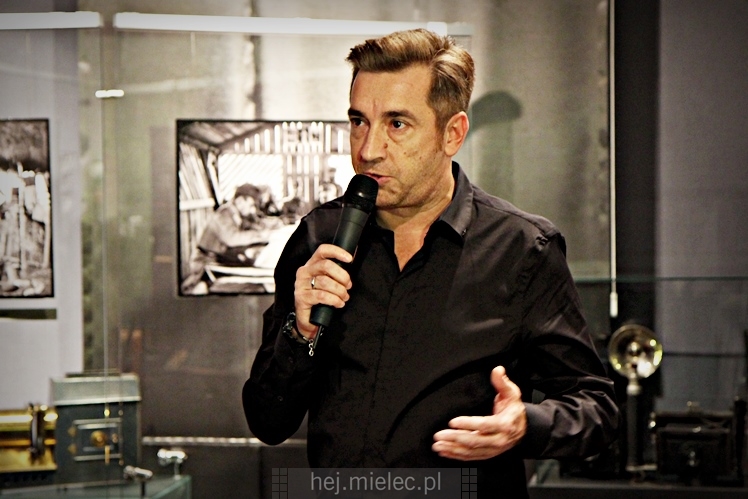 Wernisaż wystawy ?Fotografowie wojny? w Jadernówce