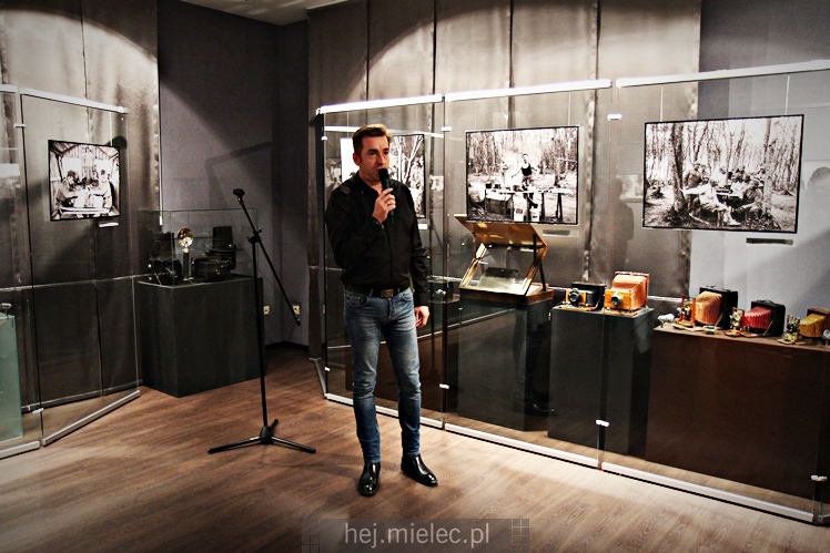 Wernisaż wystawy ?Fotografowie wojny? w Jadernówce