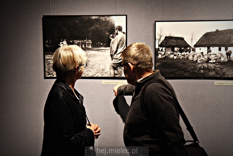 Wernisaż wystawy ?Fotografowie wojny? w Jadernówce