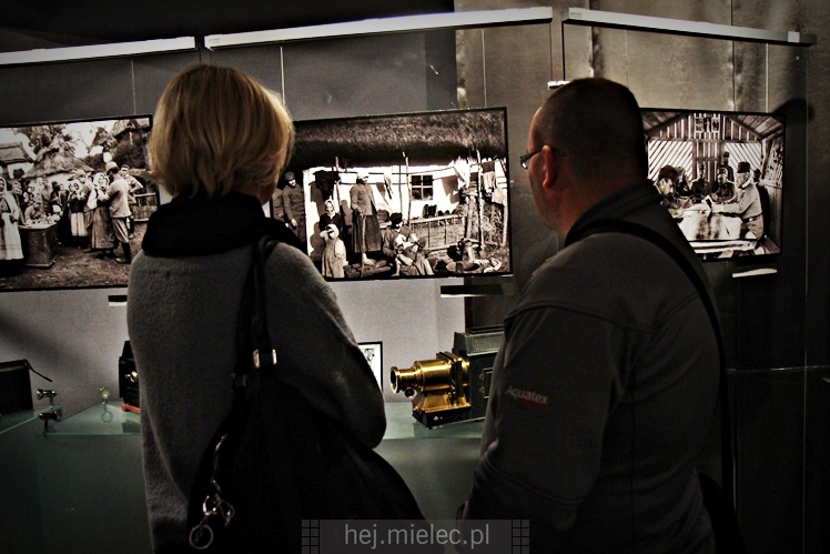 Wernisaż wystawy ?Fotografowie wojny? w Jadernówce