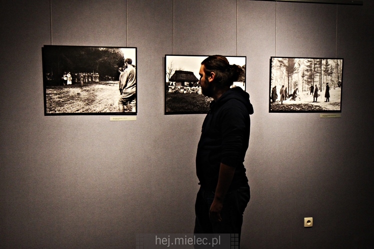 Wernisaż wystawy ?Fotografowie wojny? w Jadernówce