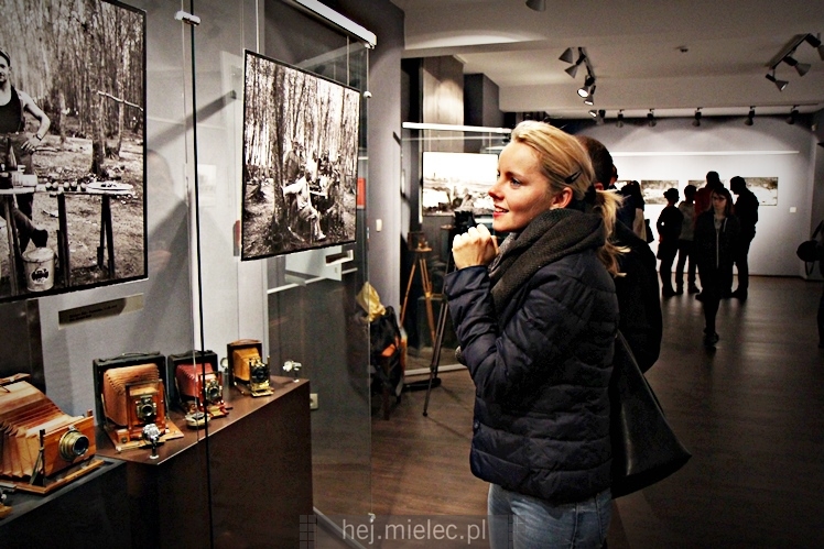 Wernisaż wystawy ?Fotografowie wojny? w Jadernówce