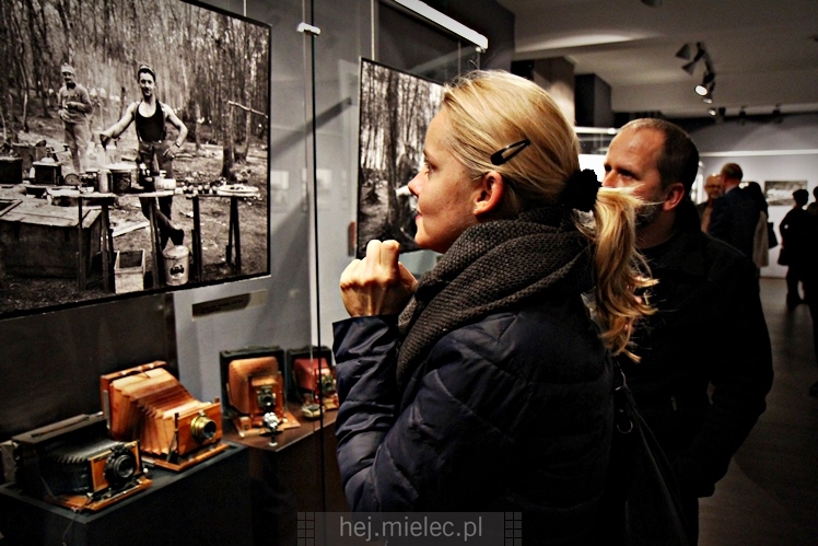 Wernisaż wystawy ?Fotografowie wojny? w Jadernówce