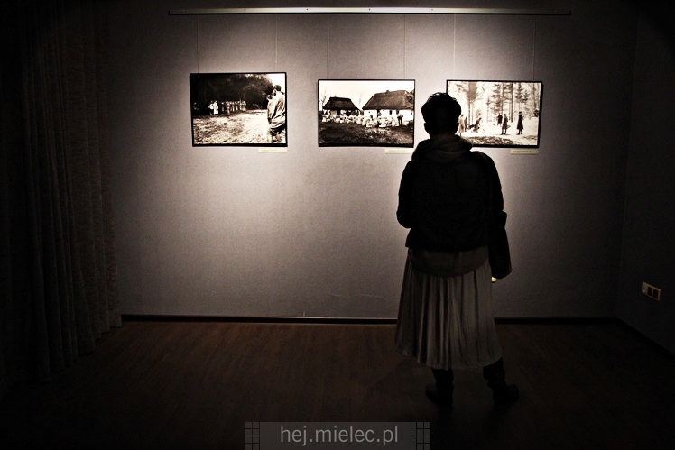 Wernisaż wystawy ?Fotografowie wojny? w Jadernówce