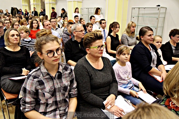 10. Dyktando Niepodległościowe