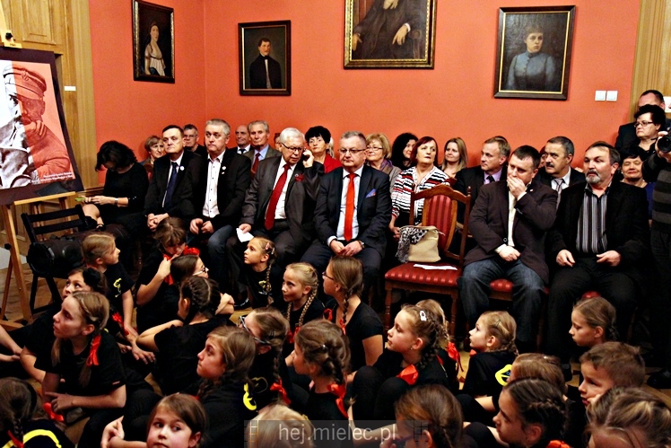 Śpiewanki Patriotyczne i wręczenie Pieczęci Zasług Obywatelskich