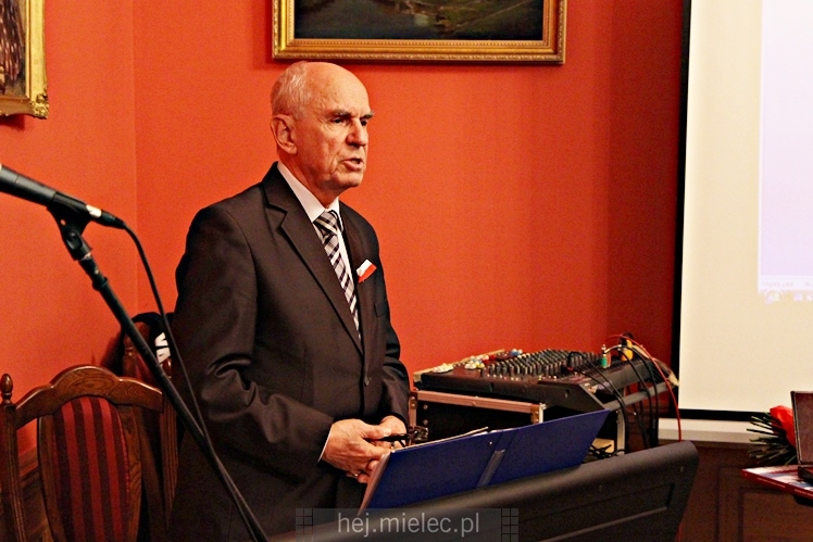 Śpiewanki Patriotyczne i wręczenie Pieczęci Zasług Obywatelskich