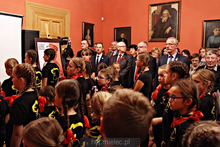 Śpiewanki Patriotyczne i wręczenie Pieczęci Zasług Obywatelskich