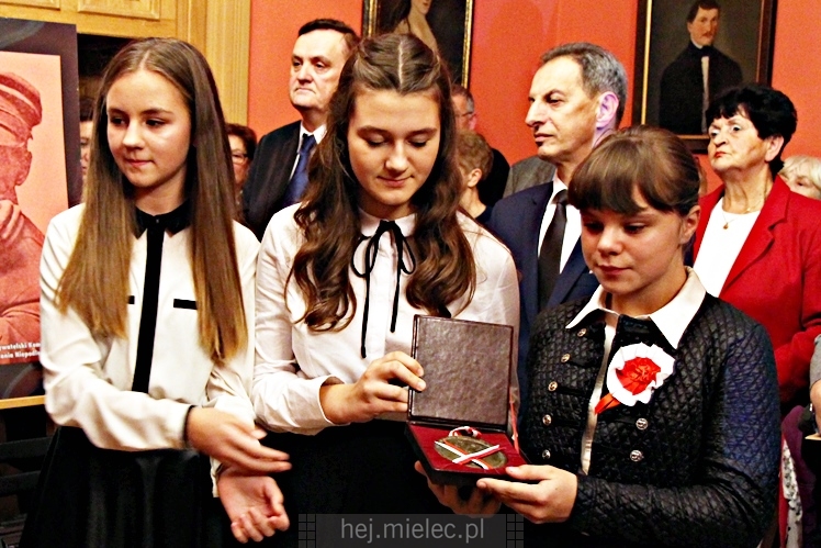 Śpiewanki Patriotyczne i wręczenie Pieczęci Zasług Obywatelskich