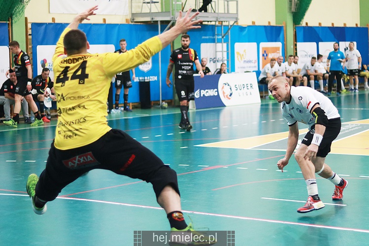 SPR Stal Mielec ? Piotrkowianin Piotrków Tryb. 28:29