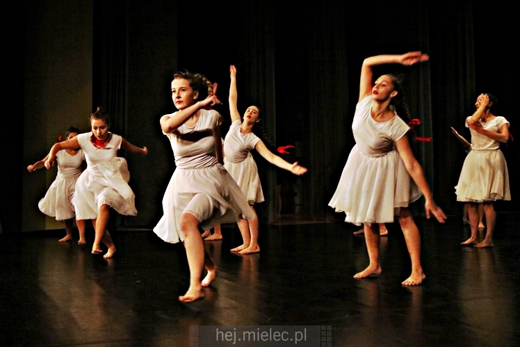 XI Festiwal Tańca Współczesnego: Kontrasty ? CZĘŚĆ I