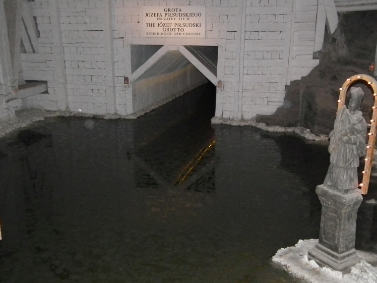 Mielczanie na wycieczce patriotyczno-obywatelskiej szlakiem bohaterów narodowych