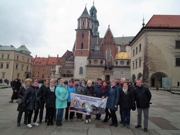 Mielczanie na wycieczce patriotyczno-obywatelskiej szlakiem bohaterów narodowych