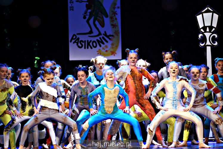 XVI Przegląd Zespołów Tanecznych PASIKONIK 2017