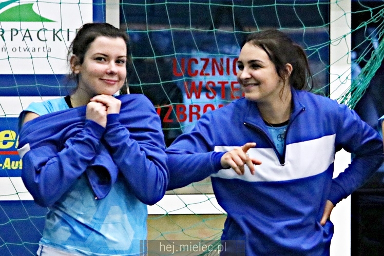 Siatkówka: UKS Szóstka Mielec - Asotra Płomień Sosnowiec 3:0