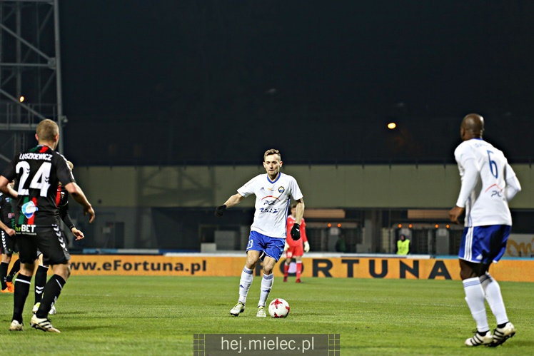 Nice 1 liga:  FKS STAL MIELEC - GKS TYCHY