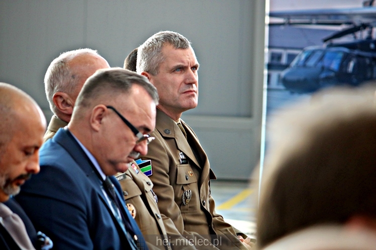 PZL Mielec przekazały dwa samoloty M28 do Niemiec