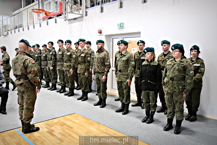 Nowa sala gimnastyczna otwarta na 50-lecie Technikum Elektrycznego