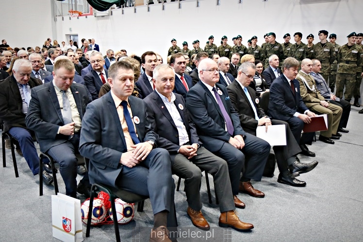 Nowa sala gimnastyczna otwarta na 50-lecie Technikum Elektrycznego