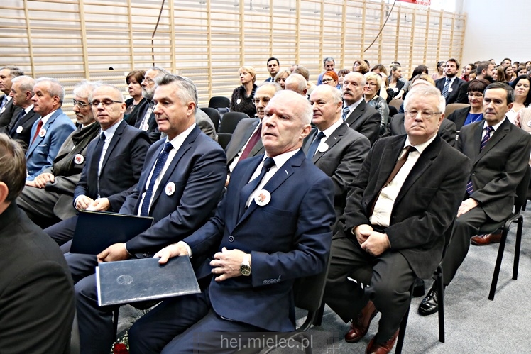 Nowa sala gimnastyczna otwarta na 50-lecie Technikum Elektrycznego