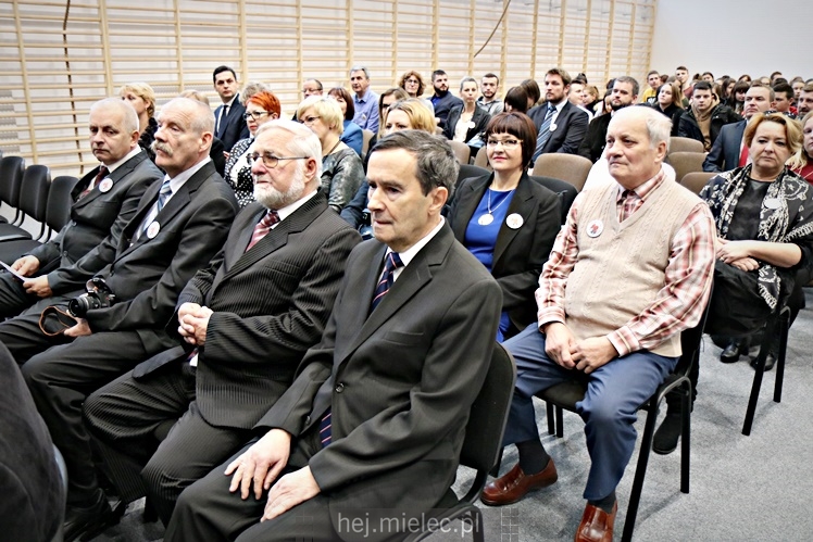 Nowa sala gimnastyczna otwarta na 50-lecie Technikum Elektrycznego