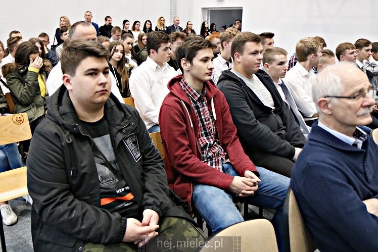 Nowa sala gimnastyczna otwarta na 50-lecie Technikum Elektrycznego