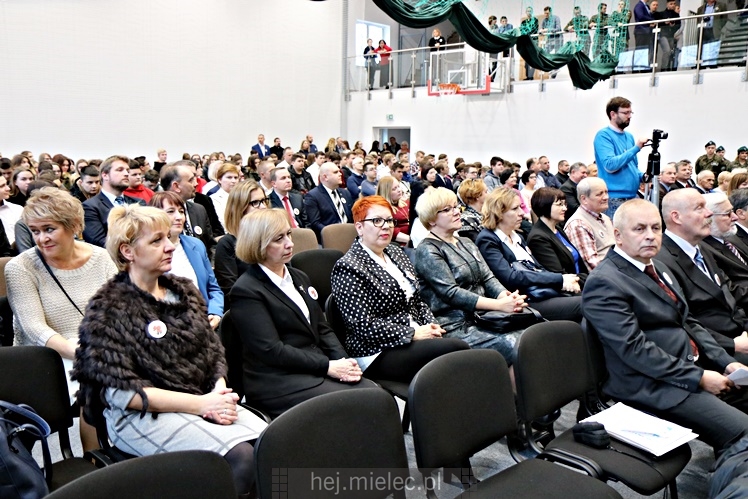 Nowa sala gimnastyczna otwarta na 50-lecie Technikum Elektrycznego