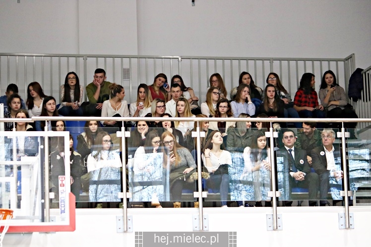 Nowa sala gimnastyczna otwarta na 50-lecie Technikum Elektrycznego