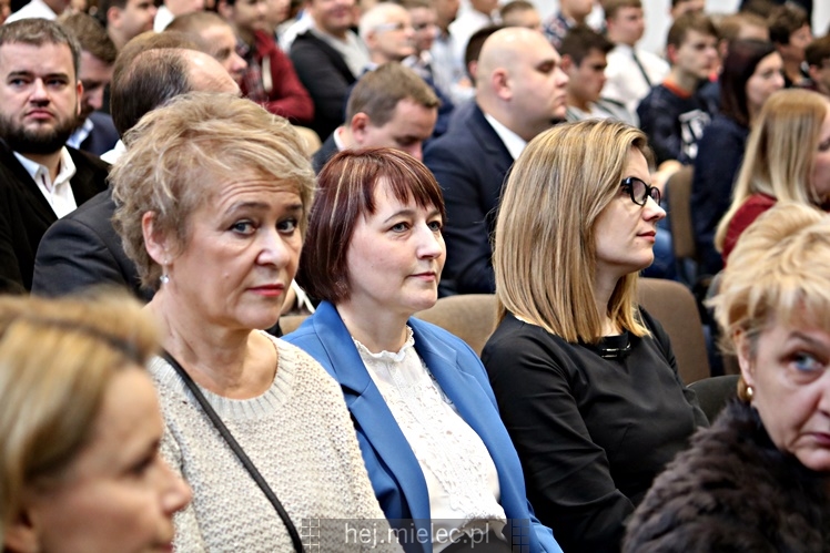 Nowa sala gimnastyczna otwarta na 50-lecie Technikum Elektrycznego