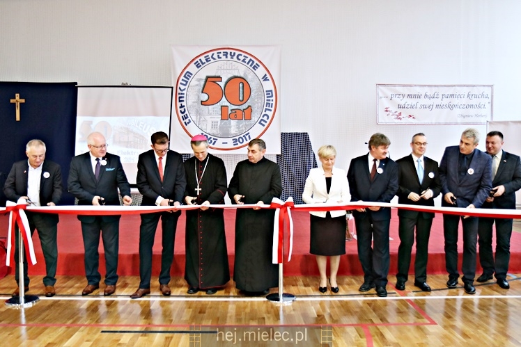 Nowa sala gimnastyczna otwarta na 50-lecie Technikum Elektrycznego