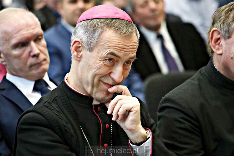 Nowa sala gimnastyczna otwarta na 50-lecie Technikum Elektrycznego