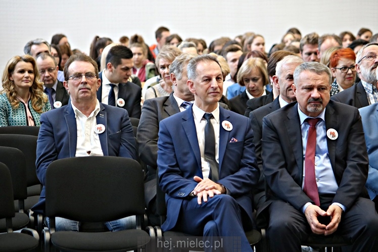 Nowa sala gimnastyczna otwarta na 50-lecie Technikum Elektrycznego