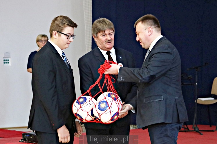 Nowa sala gimnastyczna otwarta na 50-lecie Technikum Elektrycznego