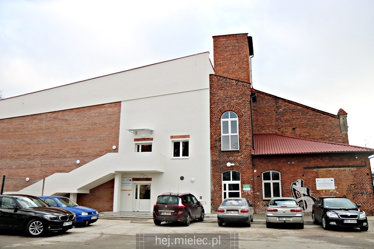 Nowa sala gimnastyczna otwarta na 50-lecie Technikum Elektrycznego