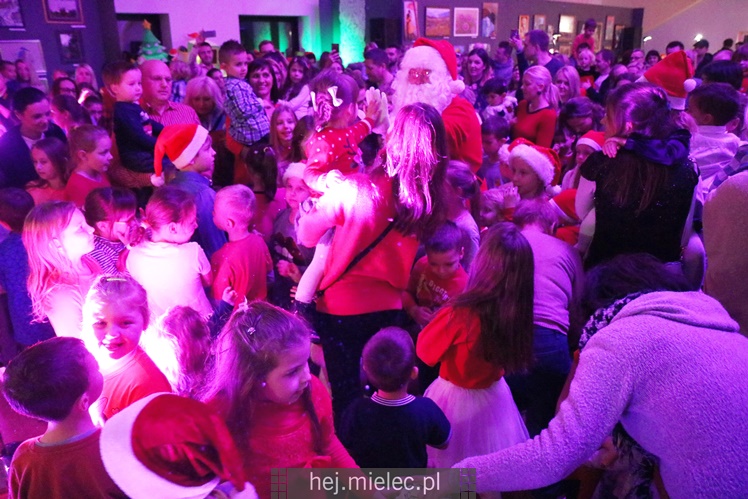 Miejskie spotkanie ze Świętym Mikołajem