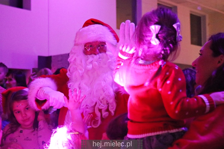 Miejskie spotkanie ze Świętym Mikołajem
