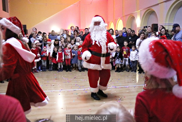 Miejskie spotkanie ze Świętym Mikołajem