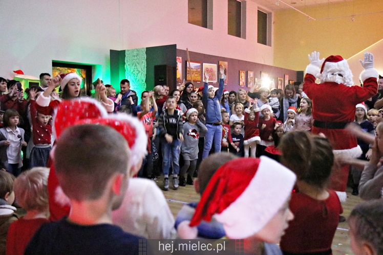 Miejskie spotkanie ze Świętym Mikołajem