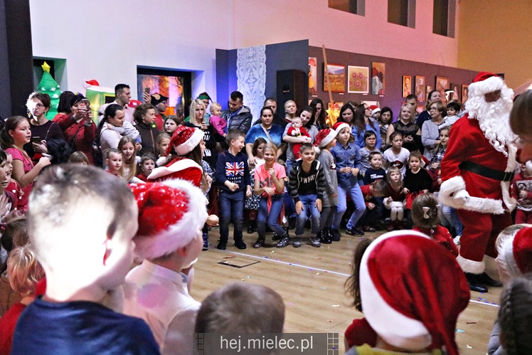 Miejskie spotkanie ze Świętym Mikołajem