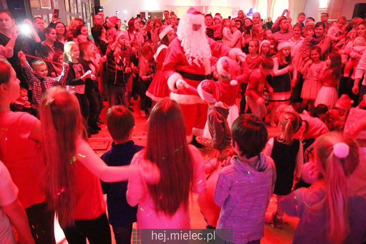 Miejskie spotkanie ze Świętym Mikołajem