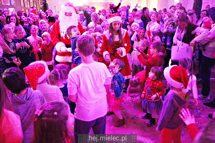 Miejskie spotkanie ze Świętym Mikołajem