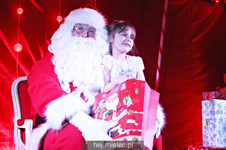 Miejskie spotkanie ze Świętym Mikołajem