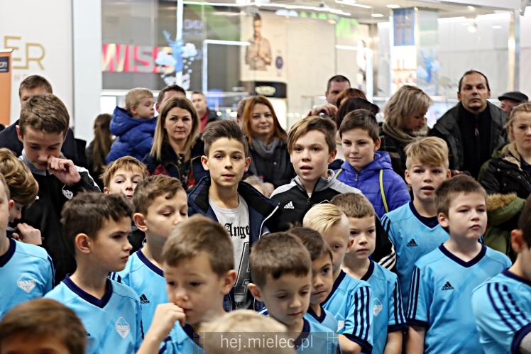 Biało-Niebieskie Mikołajki z PGE