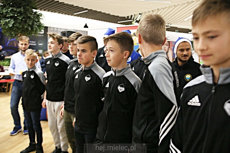 Biało-Niebieskie Mikołajki z PGE