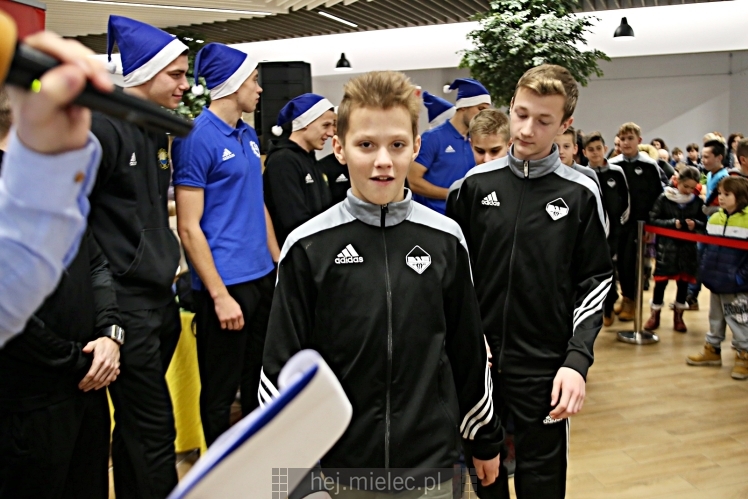 Biało-Niebieskie Mikołajki z PGE